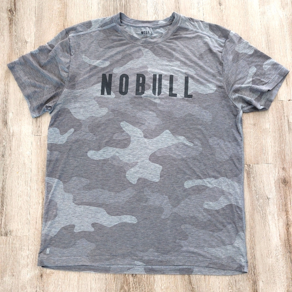NOBULL Men's T-shirt Size XL Grey Camo